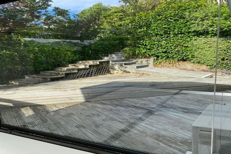 Photo of property in 12 Harland Street, Brooklyn, Wellington, 6021