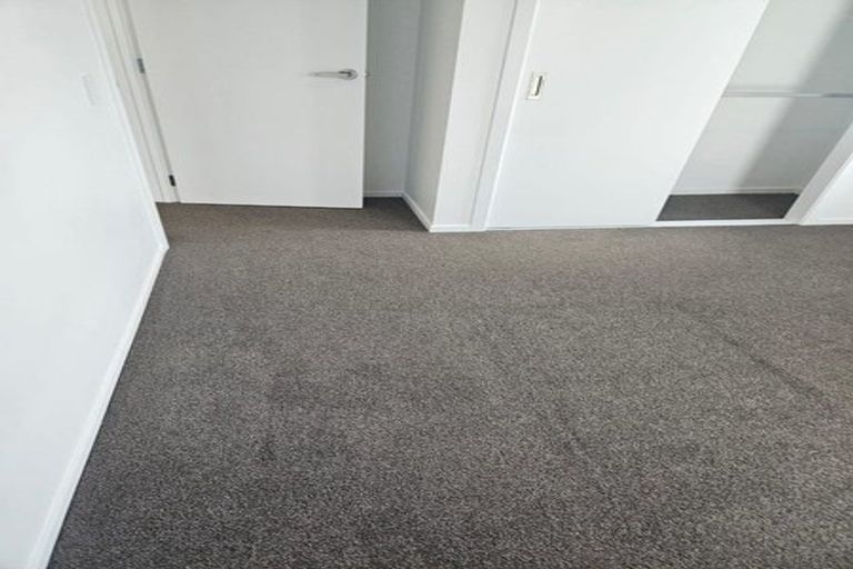 Photo of property in 206/28b Eileen Newey Place, Henderson, Auckland, 0612