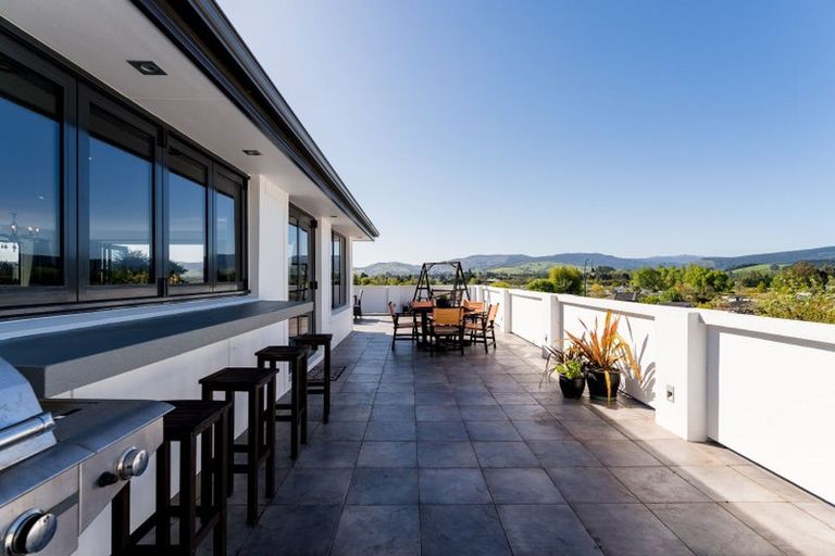 Photo of property in 214 Gladstone Road North, Mosgiel, 9024