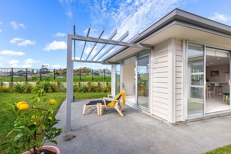 Photo of property in 25 Fairwater Road, Warkworth, 0910