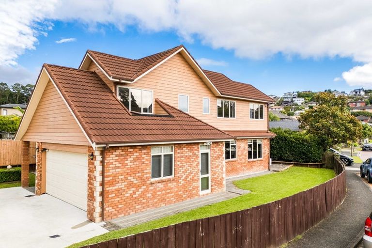 Photo of property in 23 South Kensington Way, Henderson, Auckland, 0612