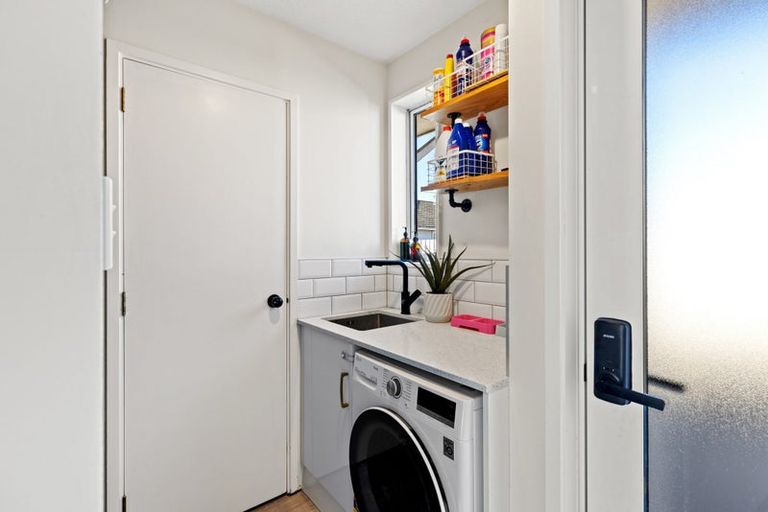 Photo of property in 2/61 Bentley Street, Russley, Christchurch, 8042