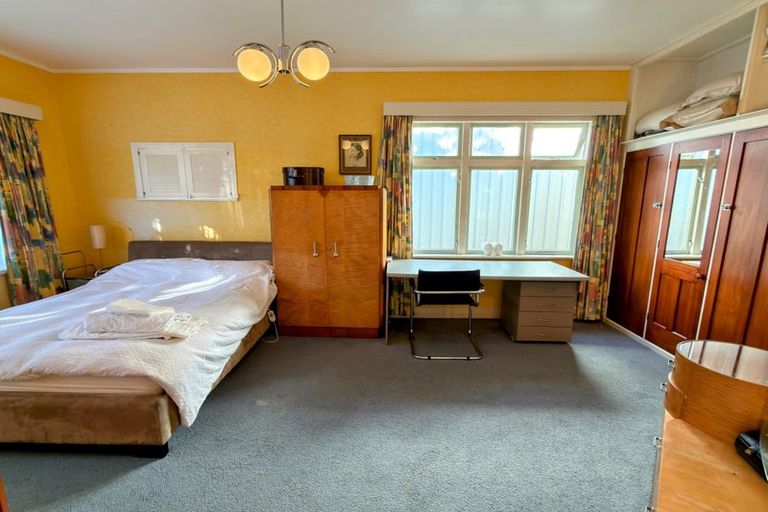 Photo of property in 24 Bracken Street, Petone, Lower Hutt, 5012
