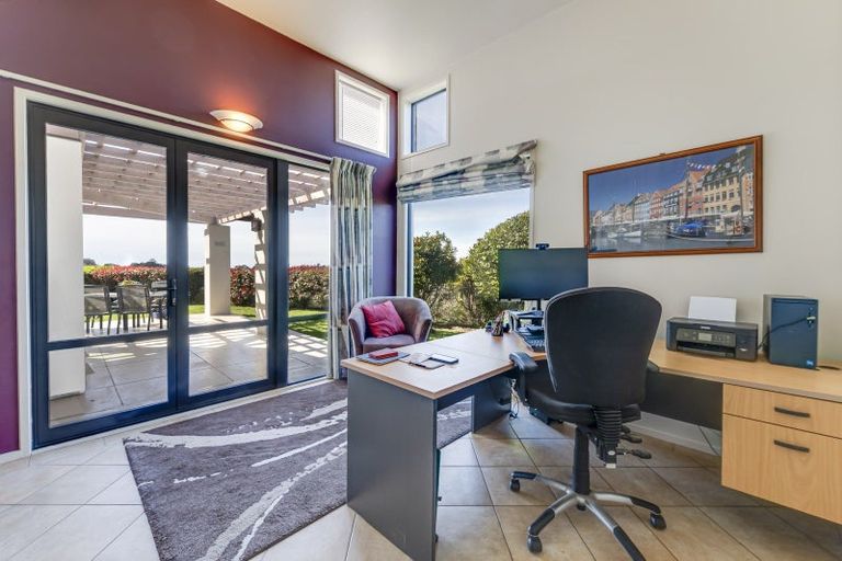 Photo of property in 53 Dawson Road, Upper Moutere, 7173