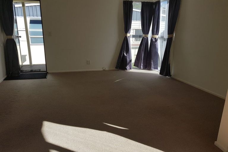 Photo of property in 183 The Parade, Island Bay, Wellington, 6023
