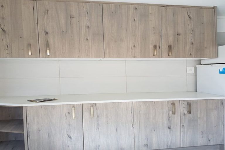 Photo of property in 208 Don Buck Road, Massey, Auckland, 0614