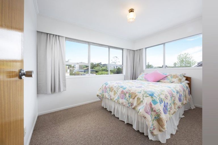 Photo of property in 174 Royal Road, Massey, Auckland, 0614