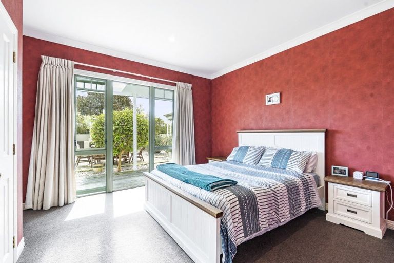Photo of property in 484 Corbett Road, Lepperton, New Plymouth, 4373