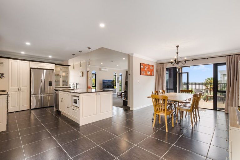 Photo of property in 66 Little John Drive, Bellevue, Tauranga, 3110