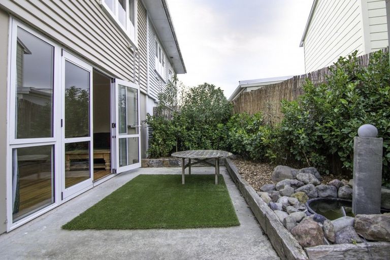 Photo of property in 11 Renfrew Place, Highbury, Palmerston North, 4412