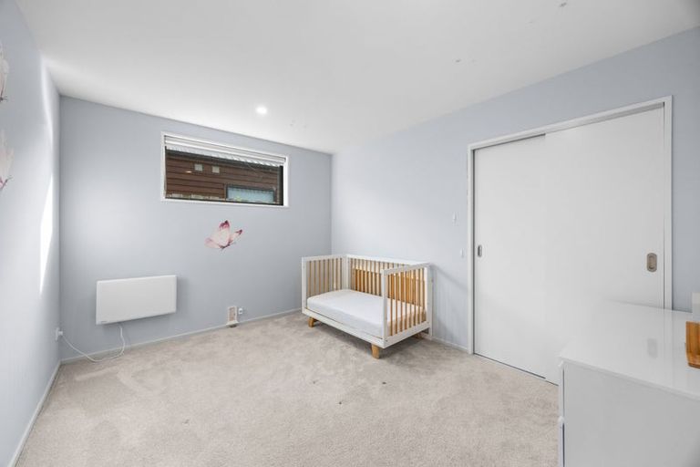 Photo of property in 52 Obelisk Street, Wanaka, 9305