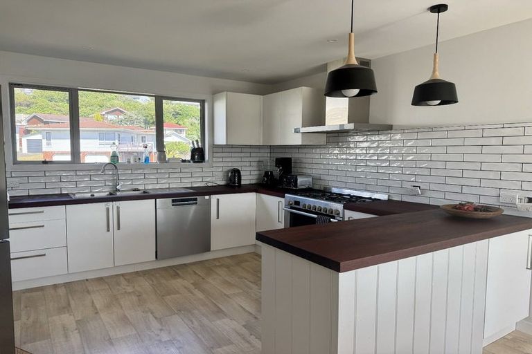 Photo of property in 3 Rydal Place, Southgate, Wellington, 6023