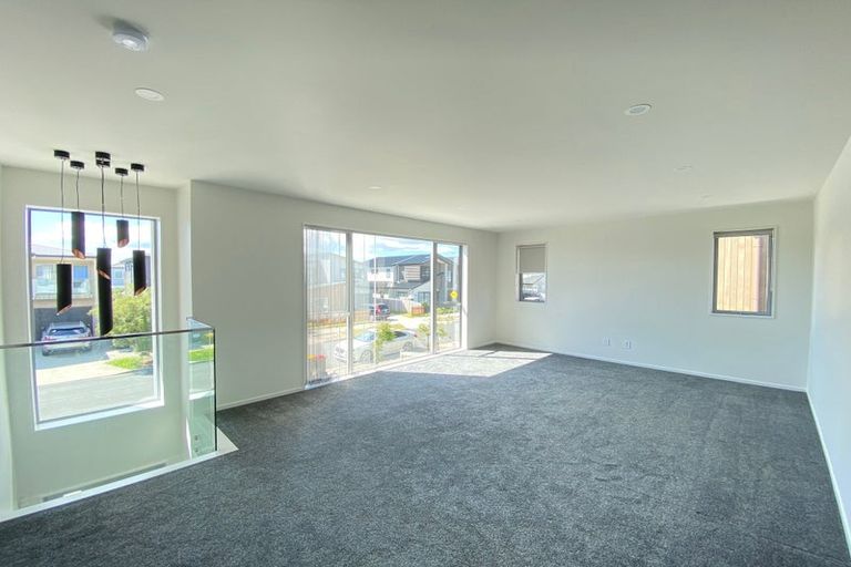 Photo of property in 20 Toanui Road, Hobsonville, Auckland, 0616