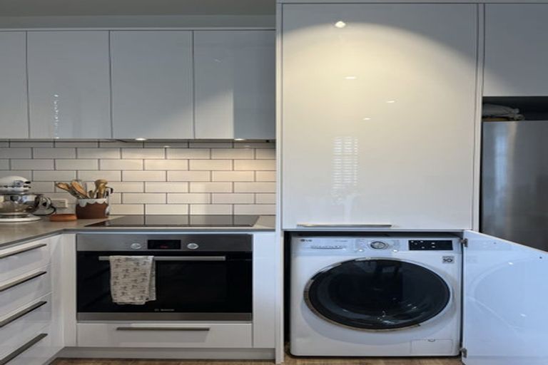 Photo of property in 82a Wallace Street, Mount Cook, Wellington, 6021