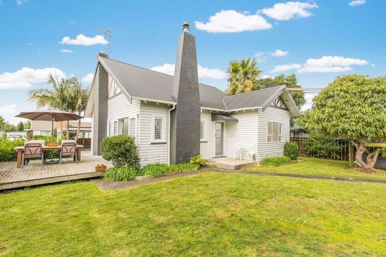 Photo of property in 24 John Street, Pukekohe, 2120