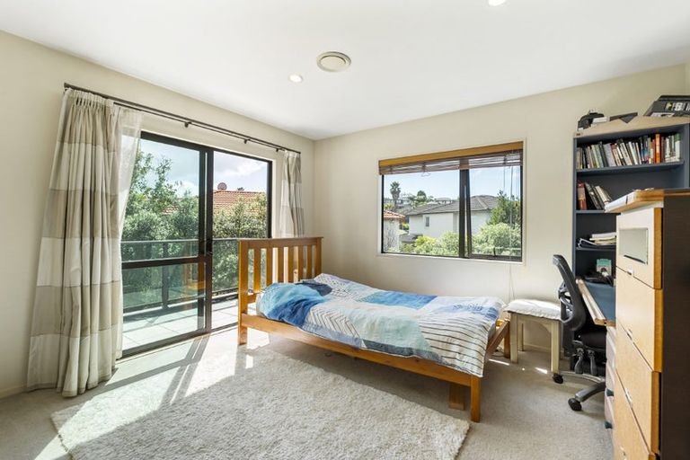 Photo of property in 23 Ballymore Drive, Pinehill, Auckland, 0632