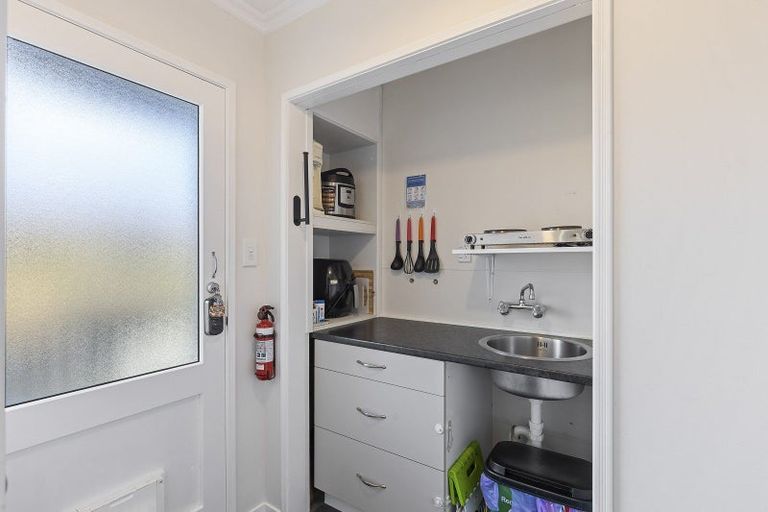 Photo of property in 27 Glamis Avenue, Bell Block, New Plymouth, 4312