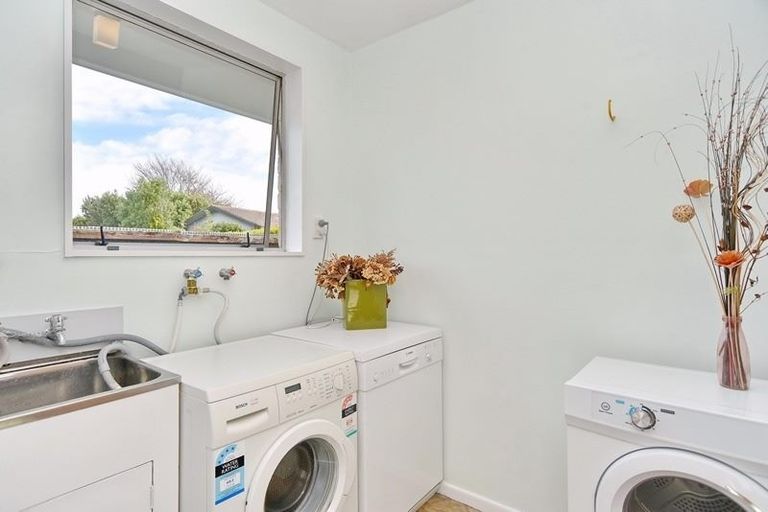 Photo of property in 90 Springs Road, Hornby, Christchurch, 8042