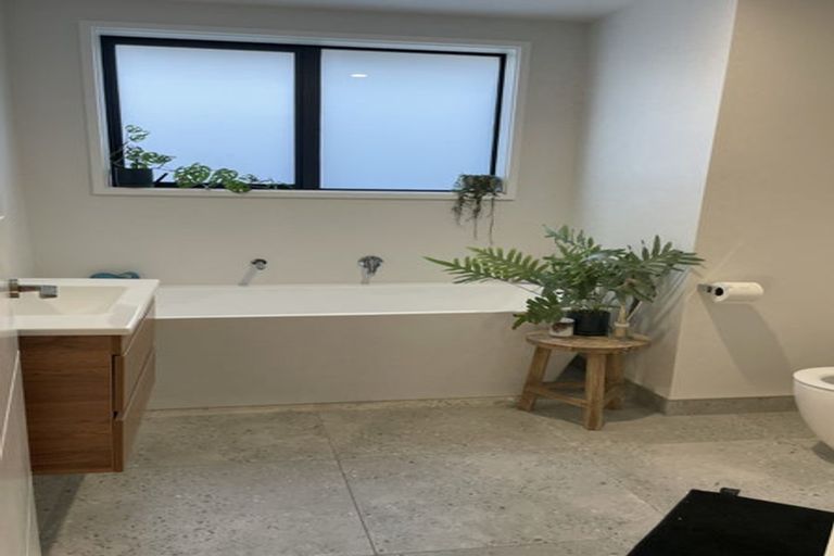 Photo of property in 19 Tangaroa Place, Poike, Tauranga, 3112