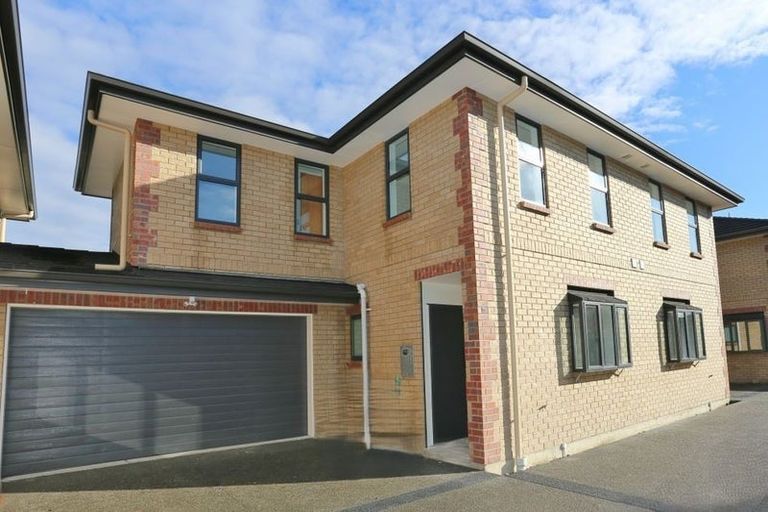 Photo of property in 16 George Street, Riccarton, Christchurch, 8041