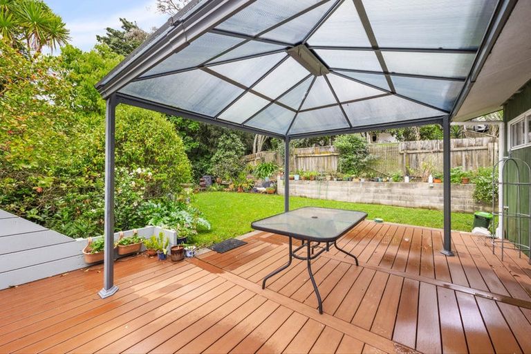 Photo of property in 37 Haseler Crescent, Howick, Auckland, 2014