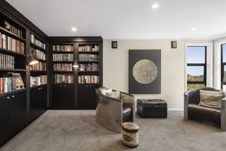 Photo of property in 1 Makomako Road, Brooklyn, Wellington, 6021