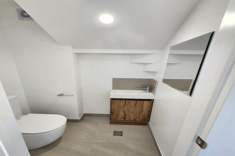 Photo of property in 9/25 Manse Road, Pahurehure, Papakura, 2113