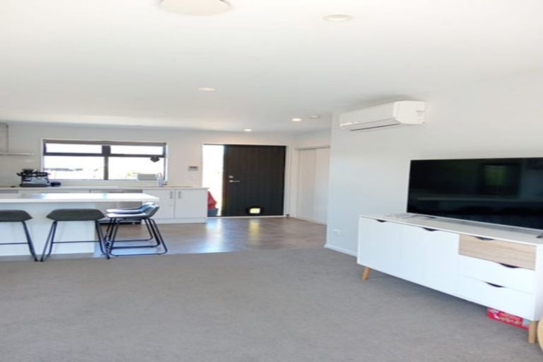 Photo of property in 7 Arosa Place, Parklands, Christchurch, 8083