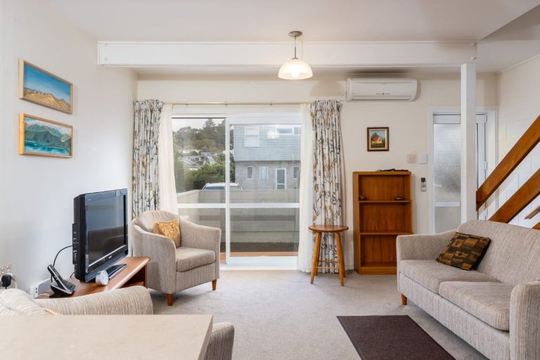 Photo of property in 12/4u Dr Taylor Terrace, Johnsonville, Wellington, 6037
