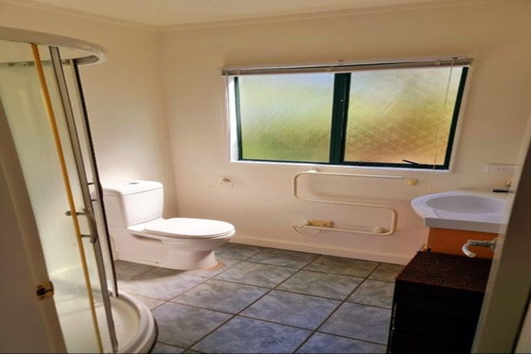 Photo of property in 8 Trig Hill Terrace, Waikanae Beach, Waikanae, 5036