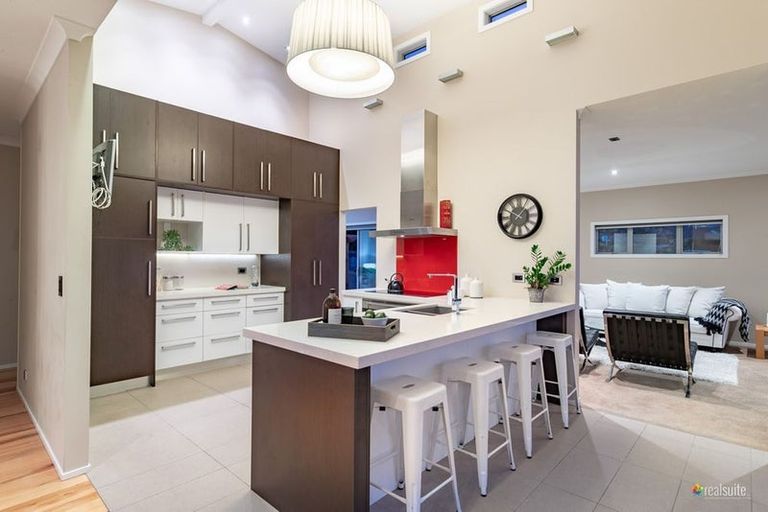 Photo of property in 25a Riverstone Drive, Riverstone Terraces, Upper Hutt, 5018