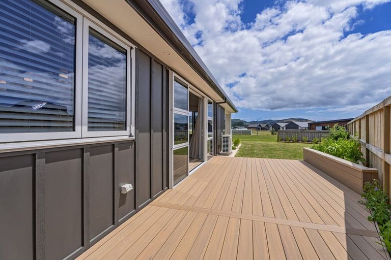 Photo of property in 5 Onerere Drive, Whitianga, 3510
