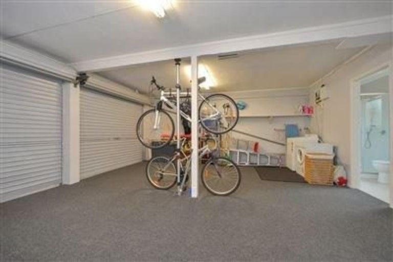 Photo of property in 23b Bayview Road, Bayview, Auckland, 0629