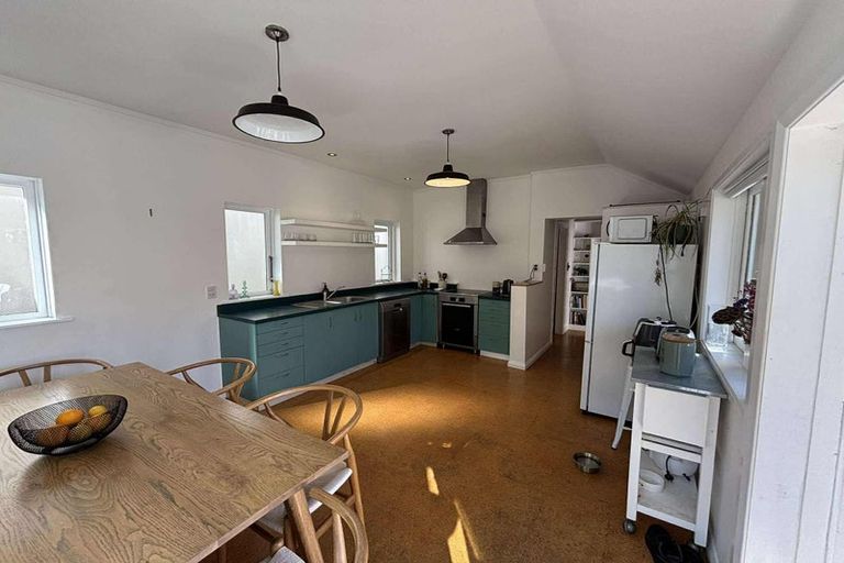 Photo of property in 24 Chilka Street, Berhampore, Wellington, 6023