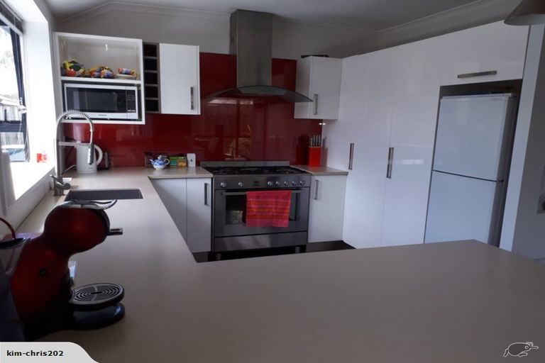 Photo of property in 8a Kenwyn Avenue, St Albans, Christchurch, 8052