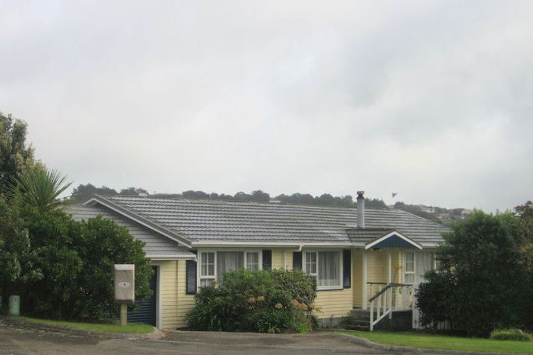 Photo of property in 4 Hicks Close, Whitby, Porirua, 5024