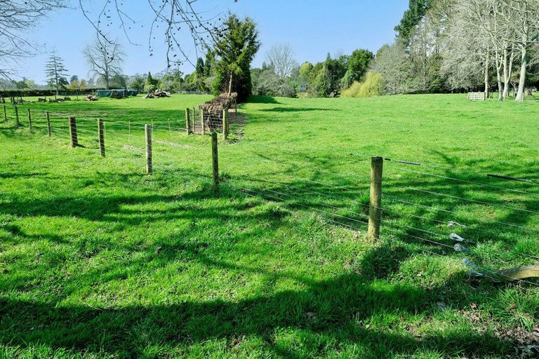 Photo of property in 64 Peacockes Lane, Peacocke, Hamilton, 3282