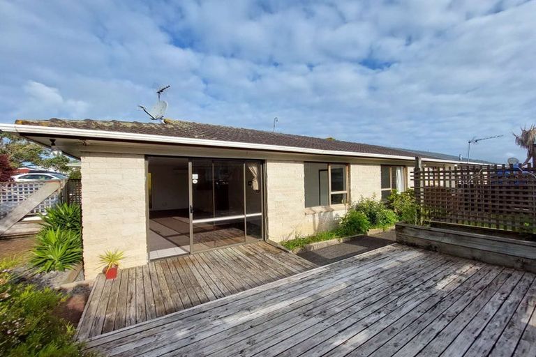 Photo of property in 1/205 Bucklands Beach Road, Bucklands Beach, Auckland, 2012