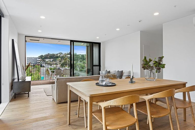 Photo of property in 6/36 Edmonton Road, Henderson, Auckland, 0612