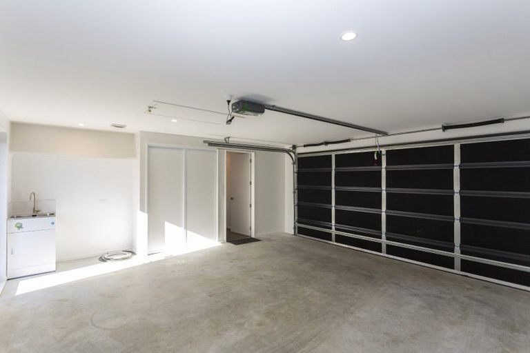 Photo of property in 42 Chambers Avenue, Woodend, 7691