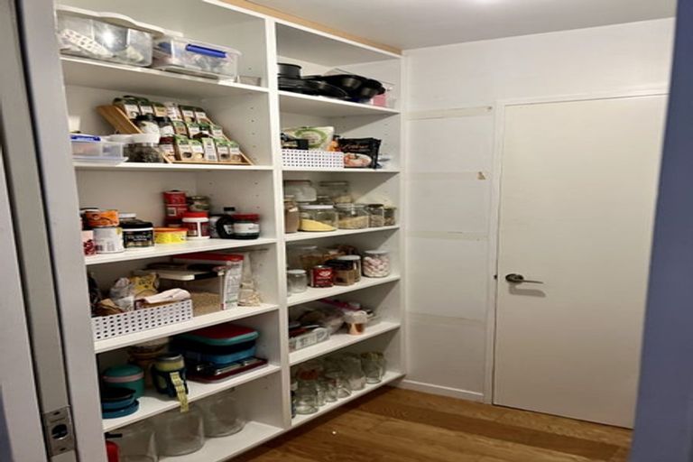 Photo of property in 90 Park Road, Titirangi, Auckland, 0604