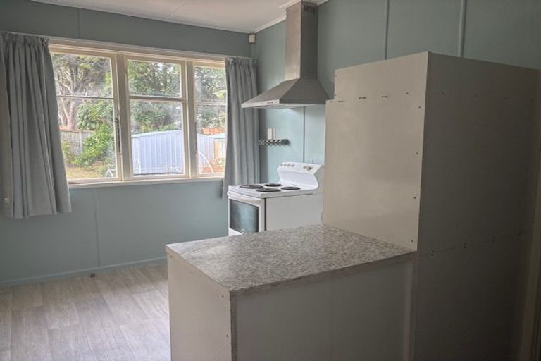 Photo of property in 15 Miller Road, Mangere Bridge, Auckland, 2022