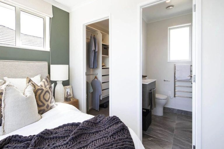Photo of property in 92 Kahui Parade, Karaka, 2113