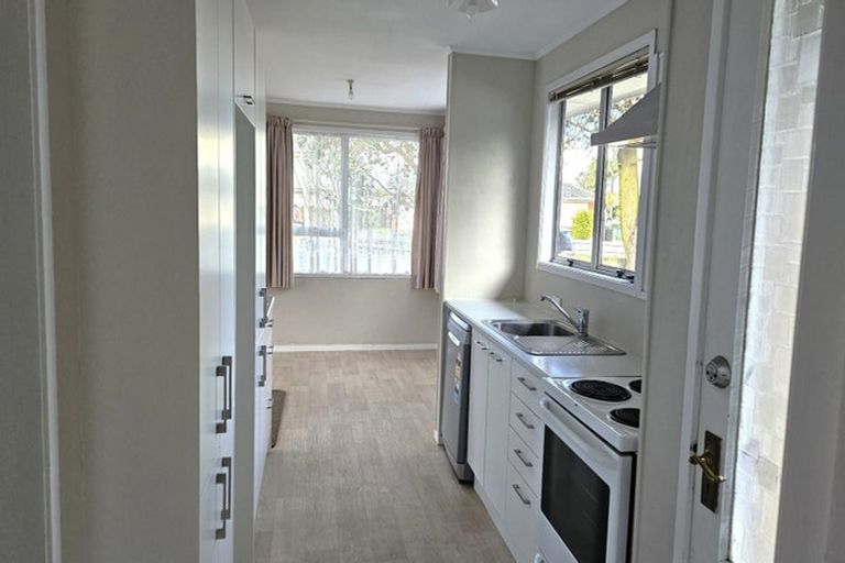 Photo of property in 96 Hutchinsons Road, Bucklands Beach, Auckland, 2014