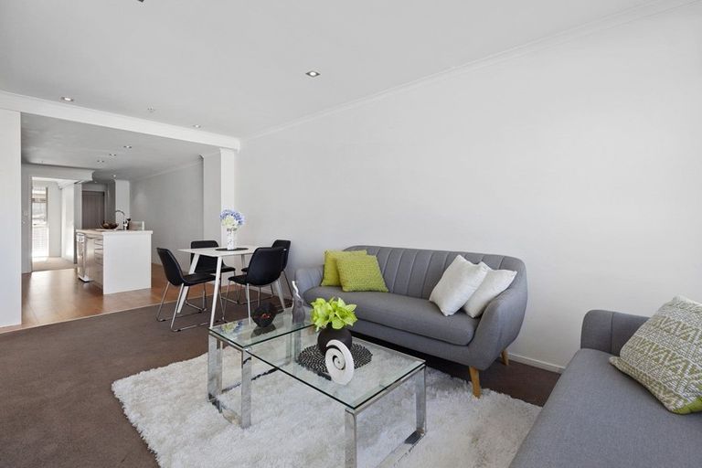 Photo of property in 213/332 Maunganui Road, Mount Maunganui, 3116