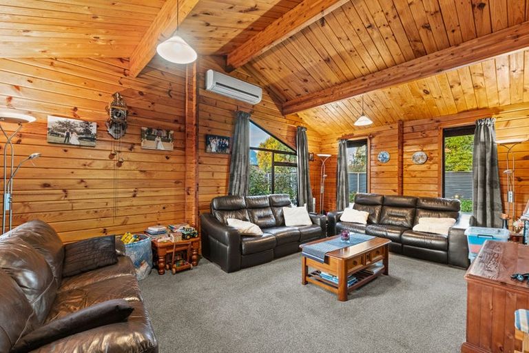 Photo of property in 42 Steadman Road, Broomfield, Christchurch, 8042