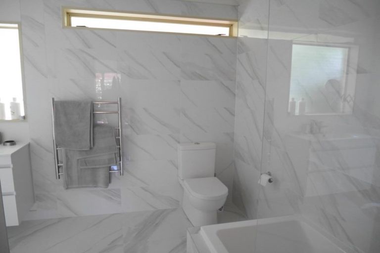 Photo of property in 3 Centaurus Road, Cashmere, Christchurch, 8022