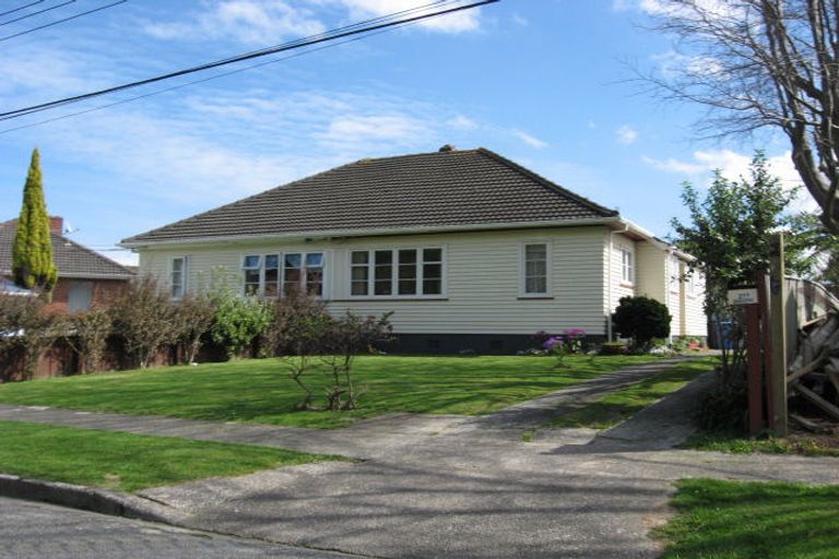 Photo of property in 277 Riverside Drive, Waterloo, Lower Hutt, 5011