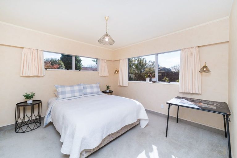 Photo of property in 54 Pencarrow Street, Highbury, Palmerston North, 4412