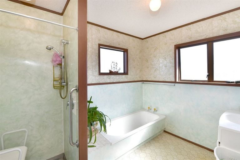 Photo of property in 9 Matai Road, Stanmore Bay, Whangaparaoa, 0932